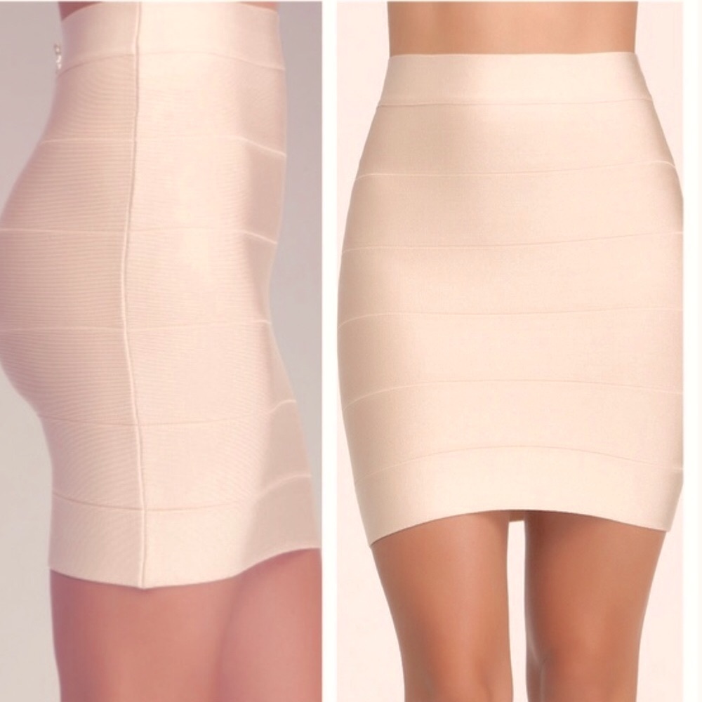 🚫 Sold 🚫 Bebe Nude bandage skirt